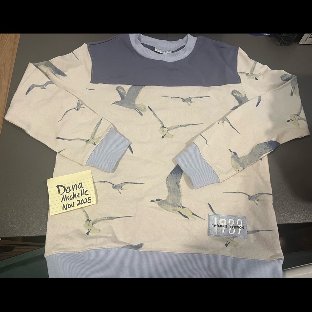 1989 Taylor Swift Seagull crewneck